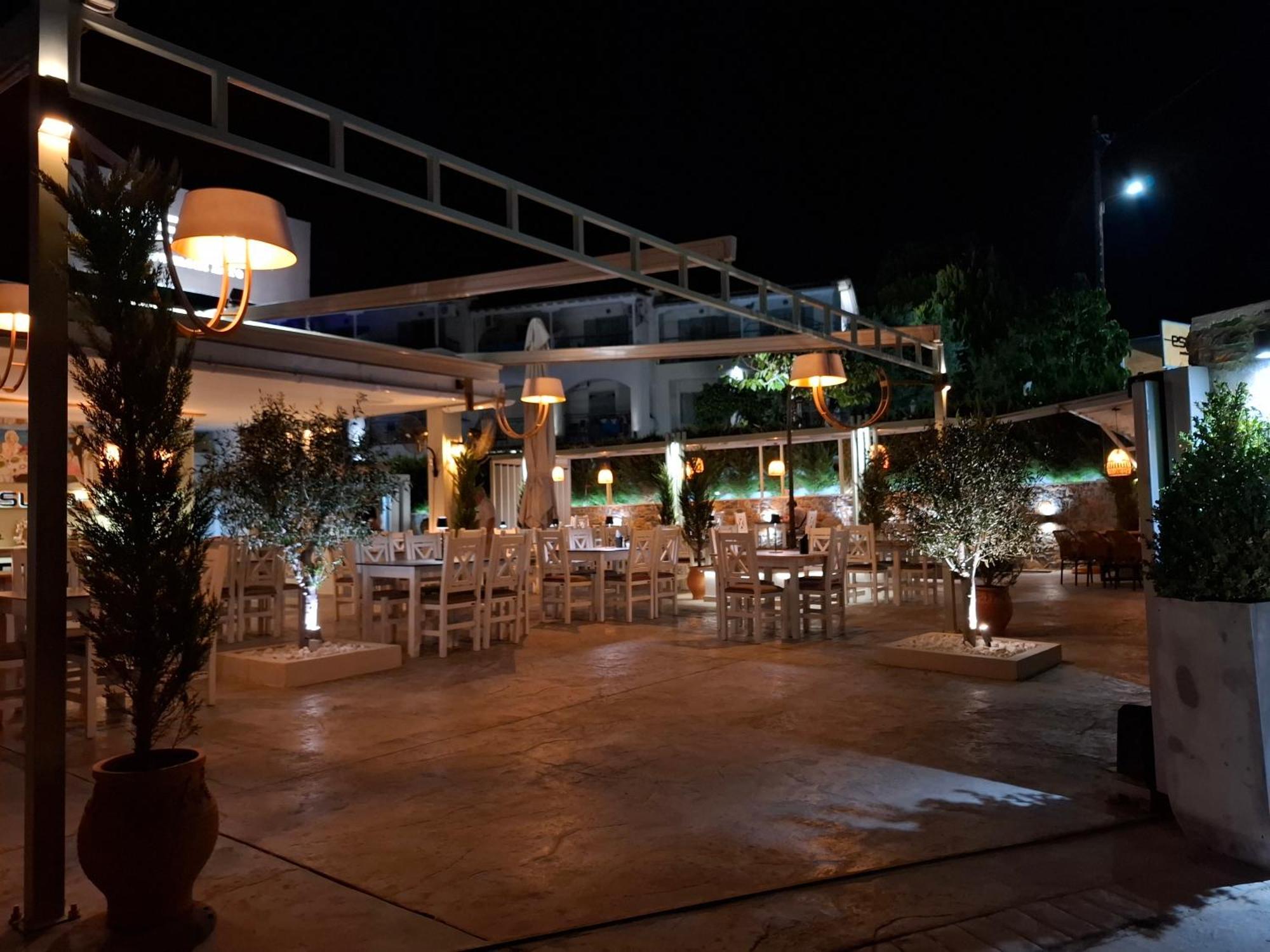 Hotel Marina Kolios Exteriör bild